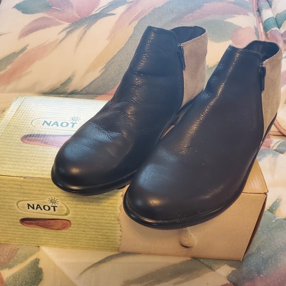 NAOT Womens Ankle Boots Suede and Leather - SZ 42 (EU) / 11 US - Picture 3 of 16